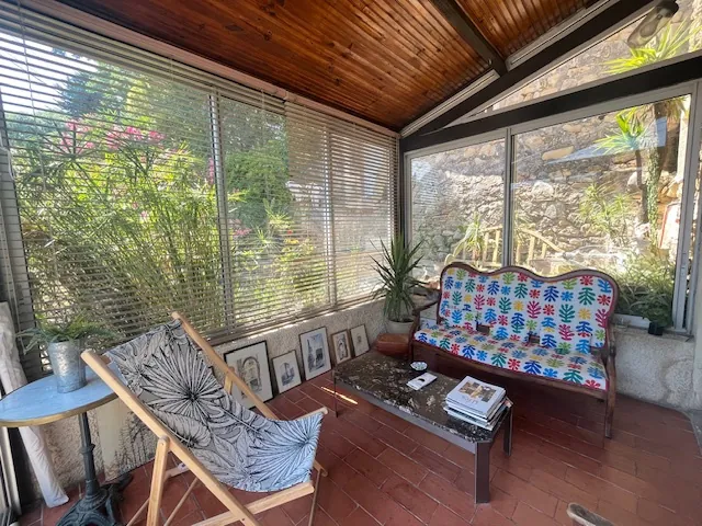 Maison de village en pierres avec potentiel à Sauzet dans le Gard 