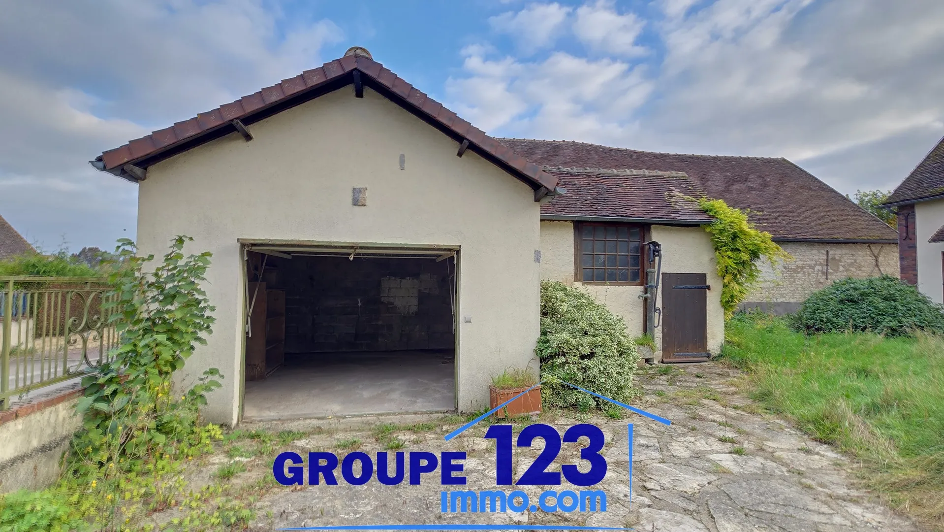 Maison à vendre à Valravillon avec grand terrain et 2 chambres 