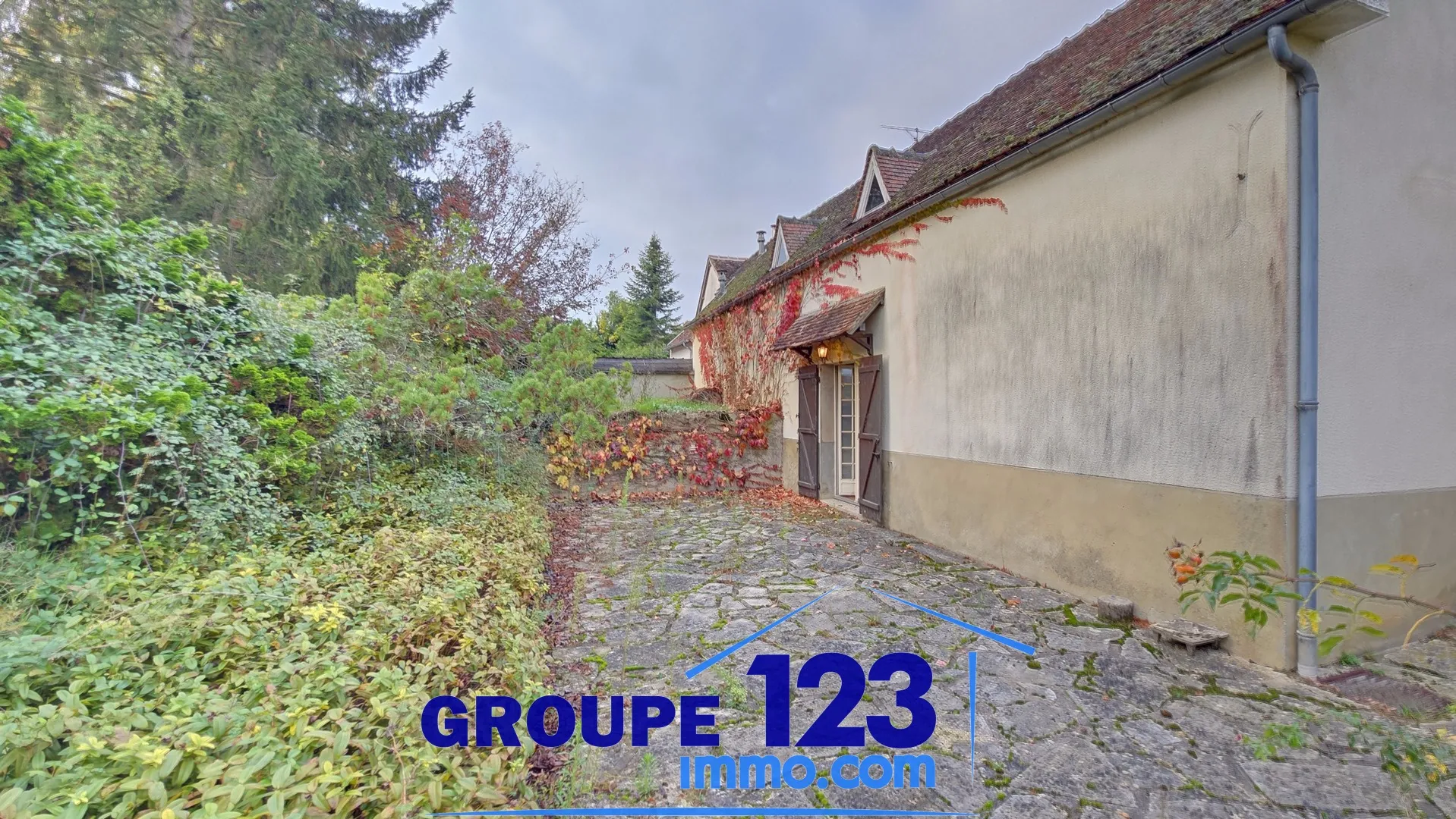 Maison à vendre à Valravillon avec grand terrain et 2 chambres 