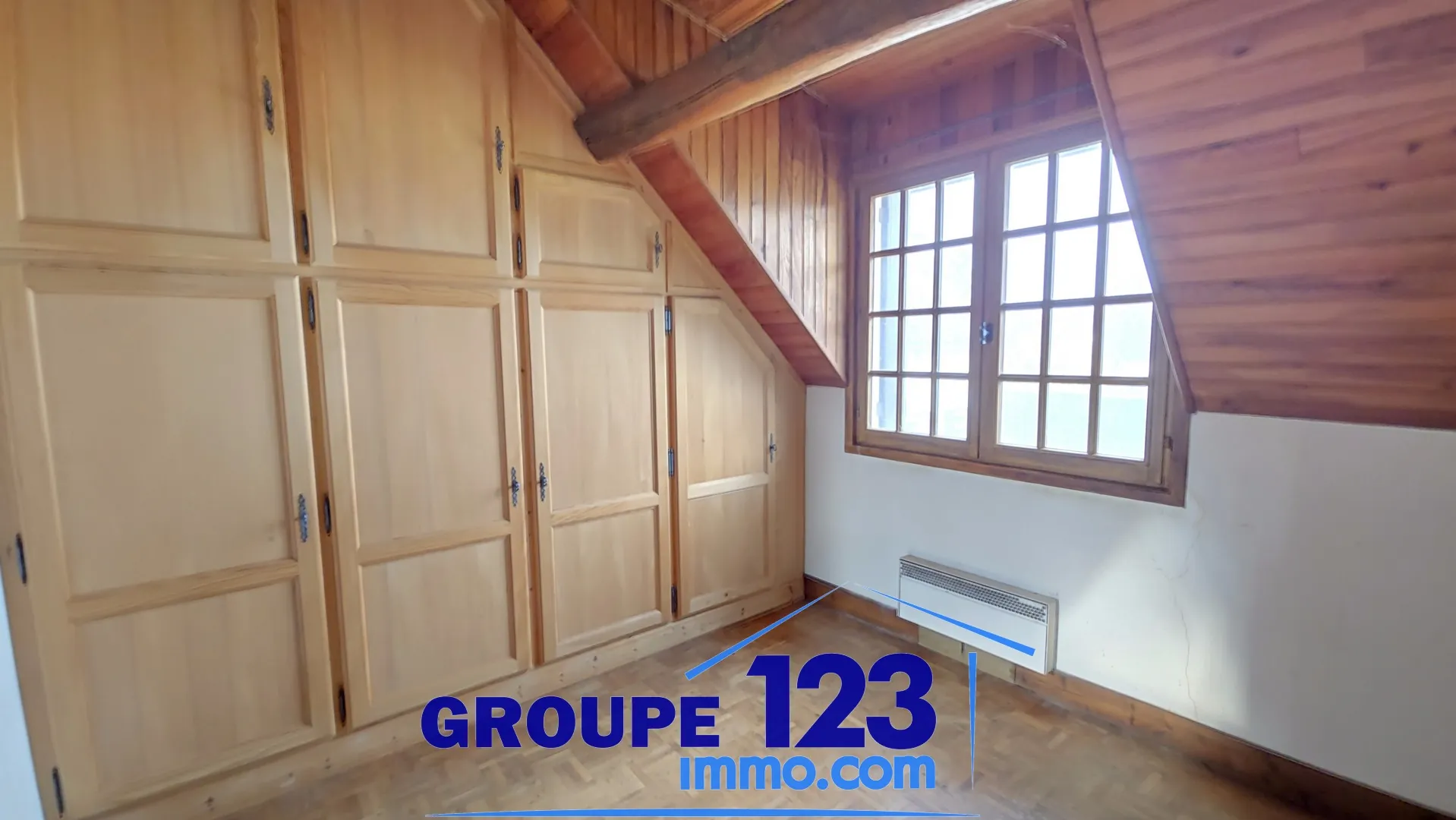 Maison à vendre à Valravillon avec grand terrain et 2 chambres 