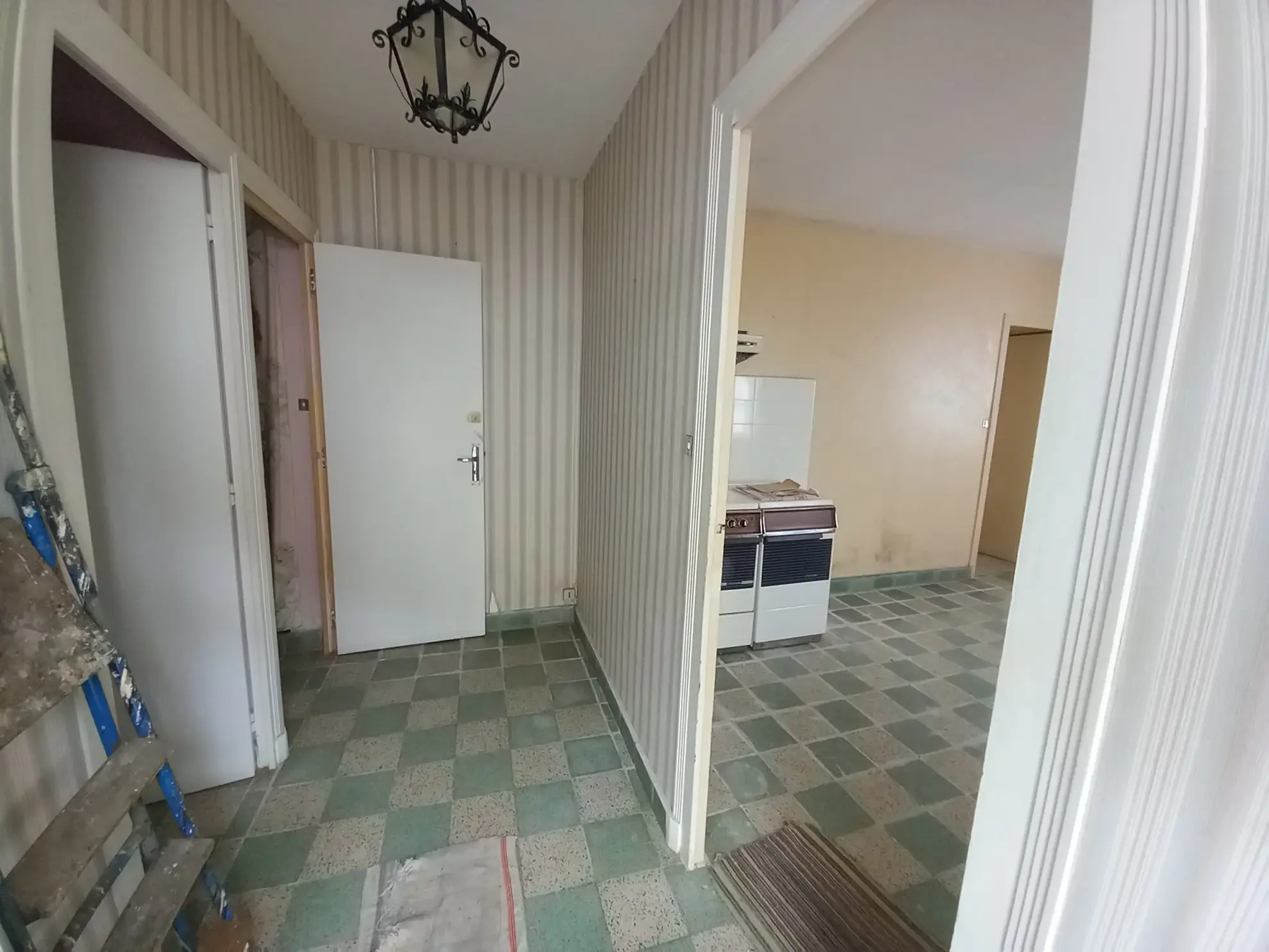 A vendre ensemble maison et grange avec terrain dans un hameau à proximité de Châtillon-en-Bazois 