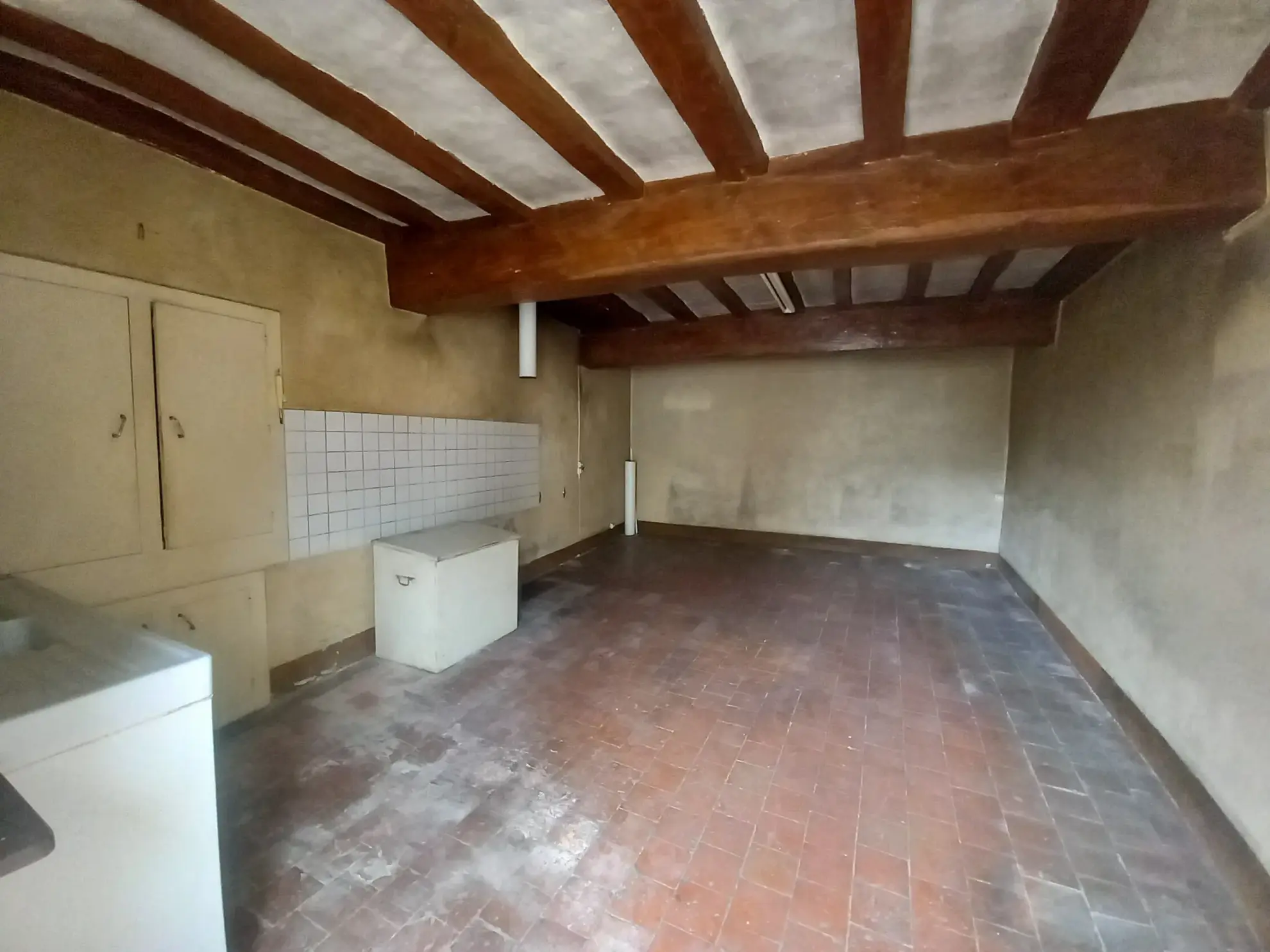 A vendre ensemble maison et grange avec terrain dans un hameau à proximité de Châtillon-en-Bazois 