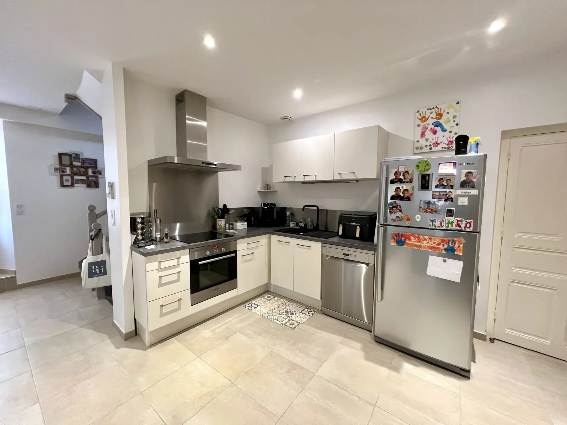 Immeuble de 262 m² à Cosnac idéal pour investissement immobilier et projet de rénovation 