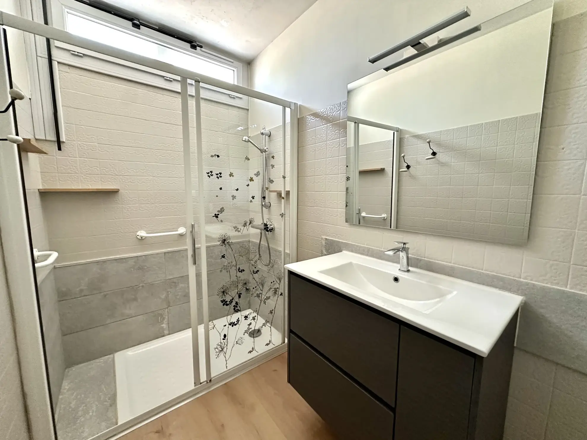 Maison 4 faces à Trèbes avec jardin, garage et potentiel d'évolution 