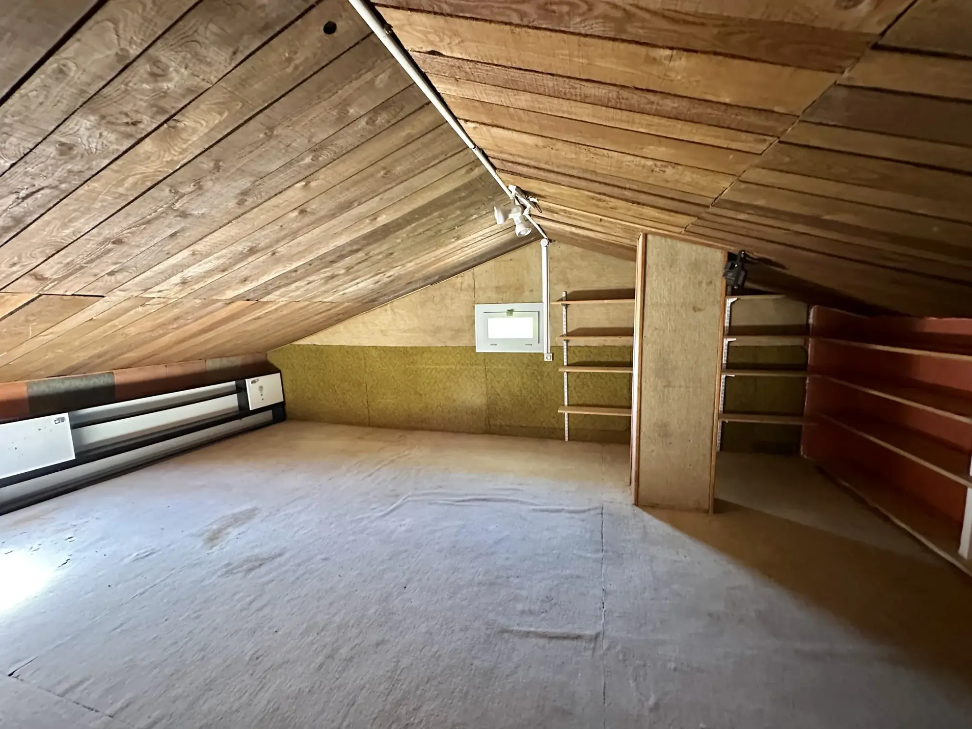 Maison 4 faces à Trèbes avec jardin, garage et potentiel d'évolution 