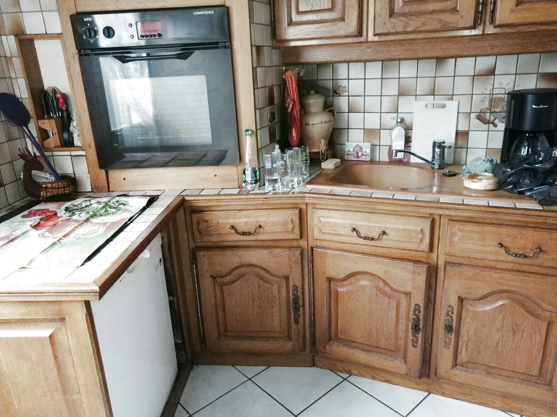 Maison à vendre à Nevers, 121 m², jardin, garage, à rénover 