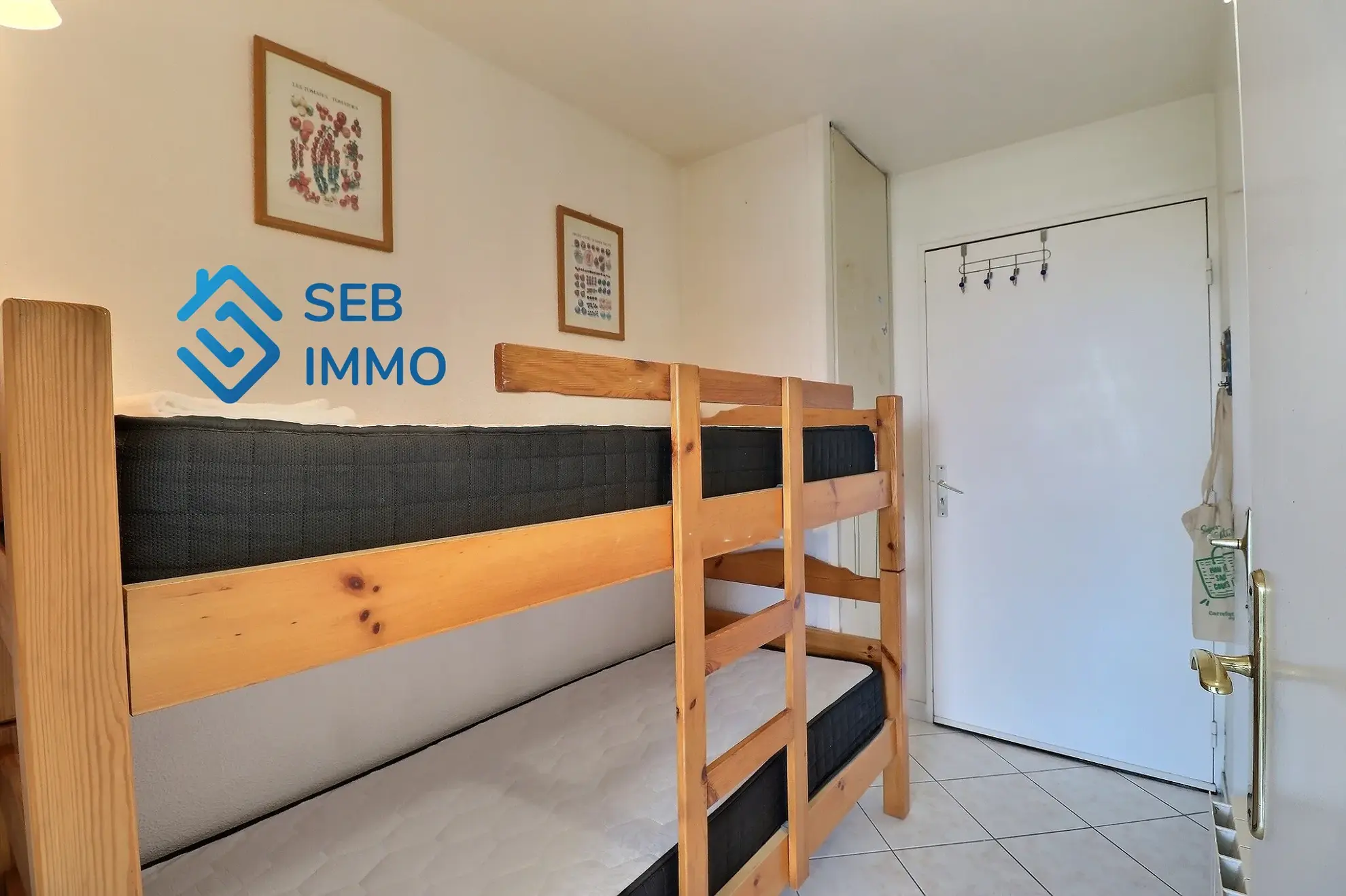 Vente d'un studio en front de mer à Saint-Cyprien avec loggia et stationnement sécurisé 