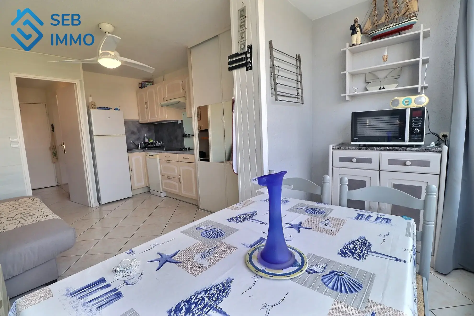 Vente d'un studio en front de mer à Saint-Cyprien avec loggia et stationnement sécurisé 