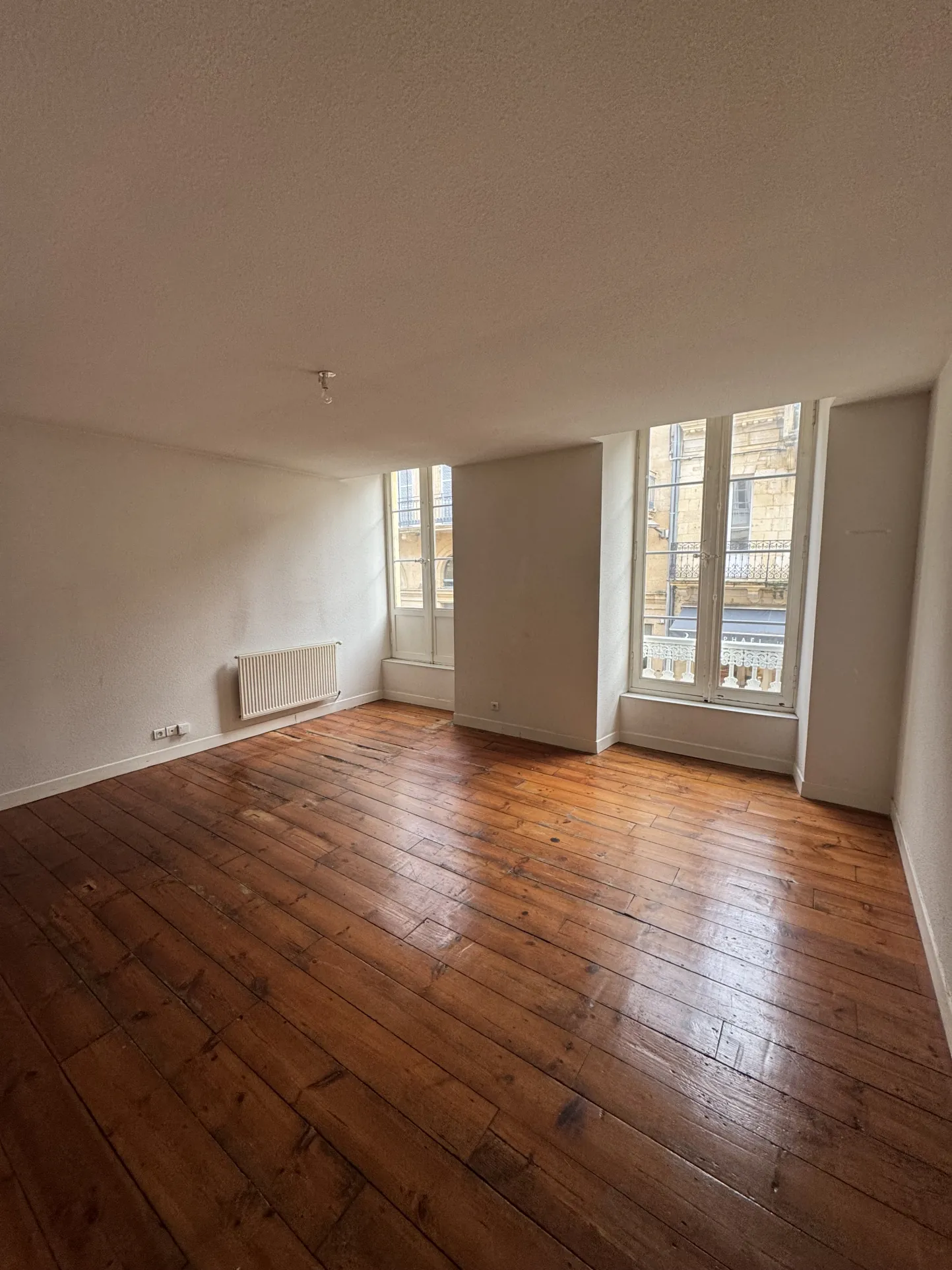 Appartement T3 dans le centre historique de Sarlat, 66 m² lumineux 
