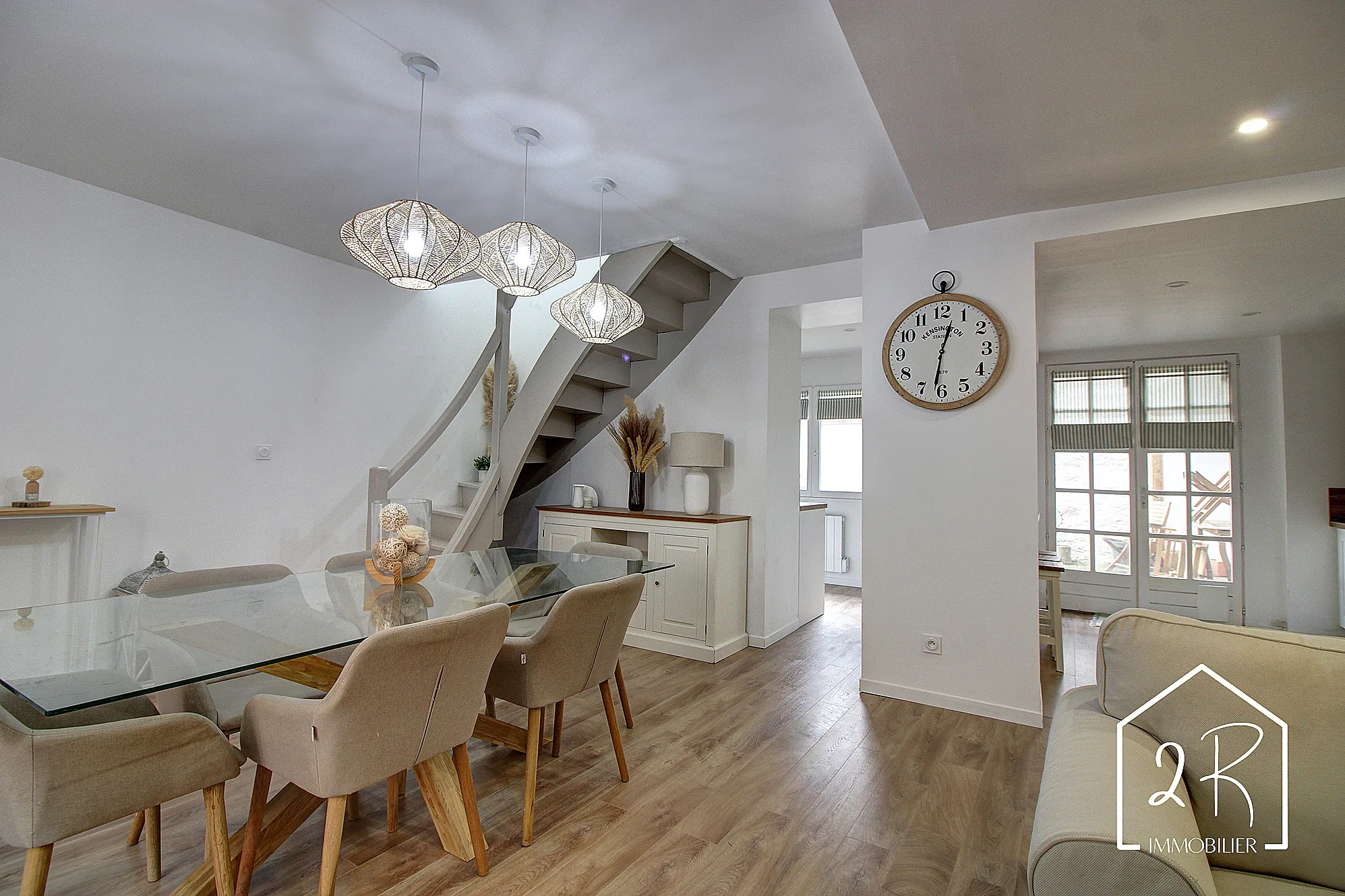 Maison de 103 m² avec terrasse à Les Roches-de-Condrieu – Rénovation récente et qualité 