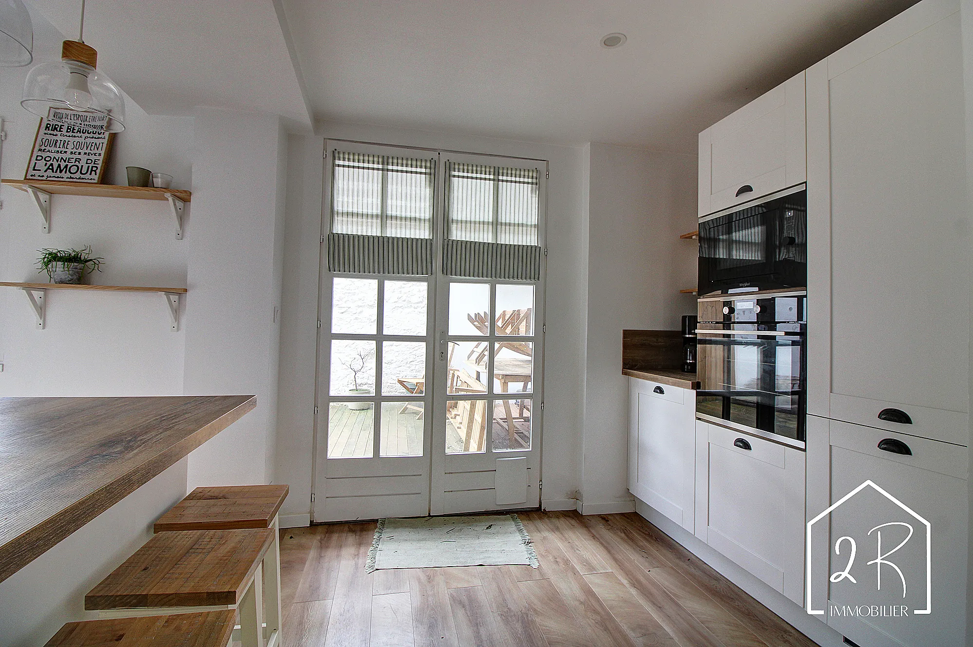 Maison de 103 m² avec terrasse à Les Roches-de-Condrieu – Rénovation récente et qualité 