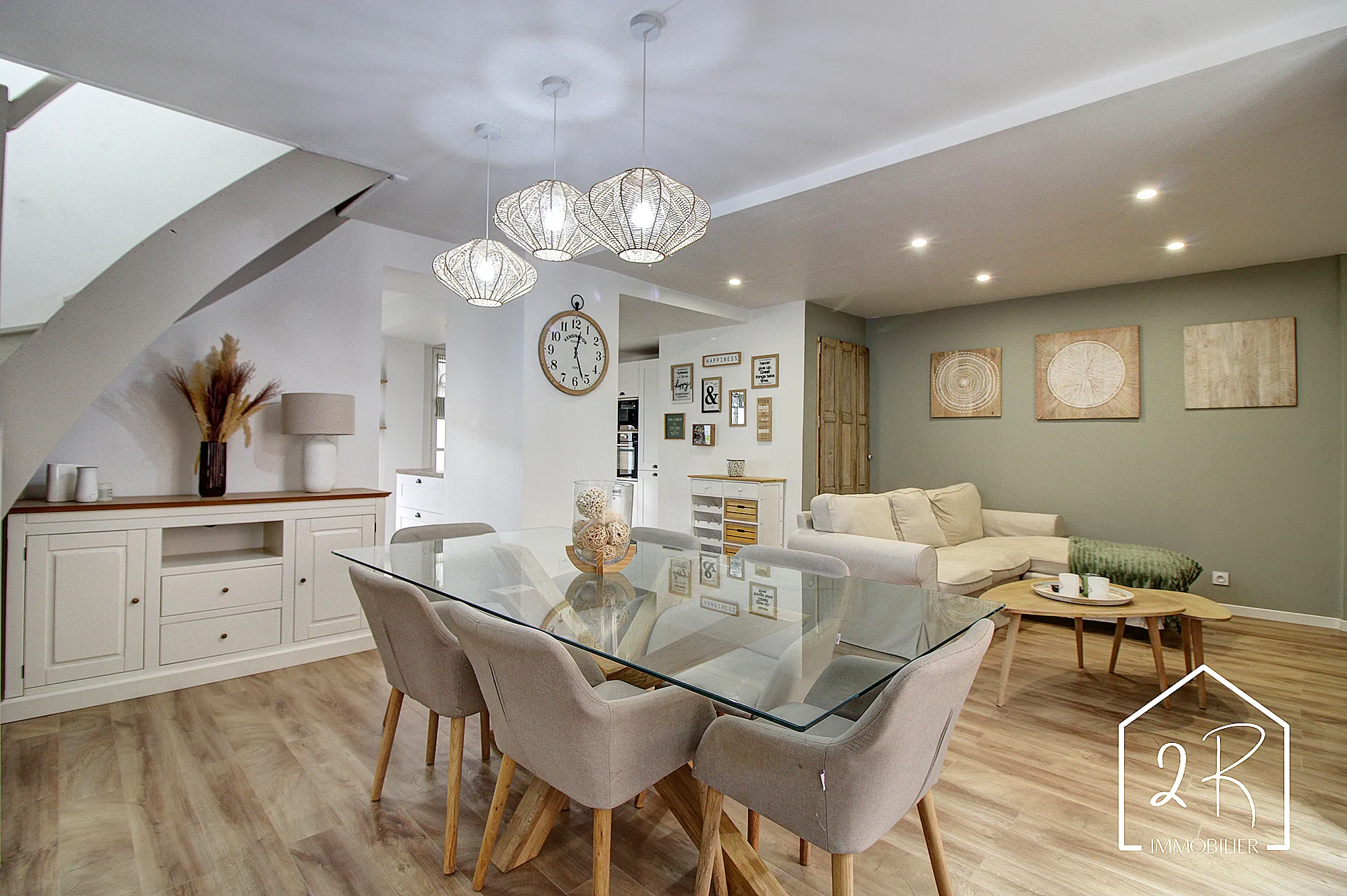 Maison de 103 m² avec terrasse à Les Roches-de-Condrieu – Rénovation récente et qualité 