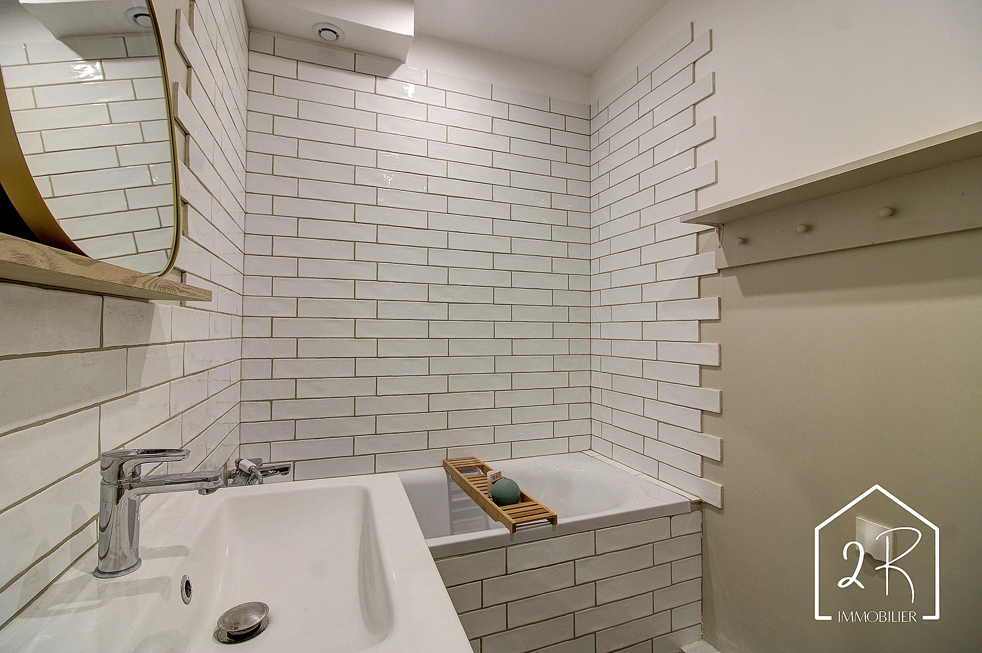 Maison de 103 m² avec terrasse à Les Roches-de-Condrieu – Rénovation récente et qualité 