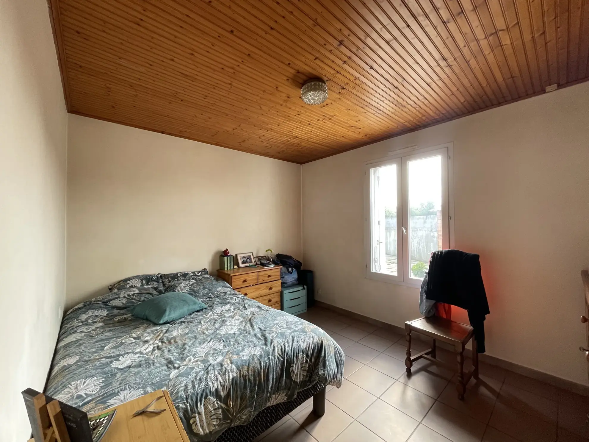 À vendre maison de plain-pied 2 chambres à L'Épine, proche commerces 