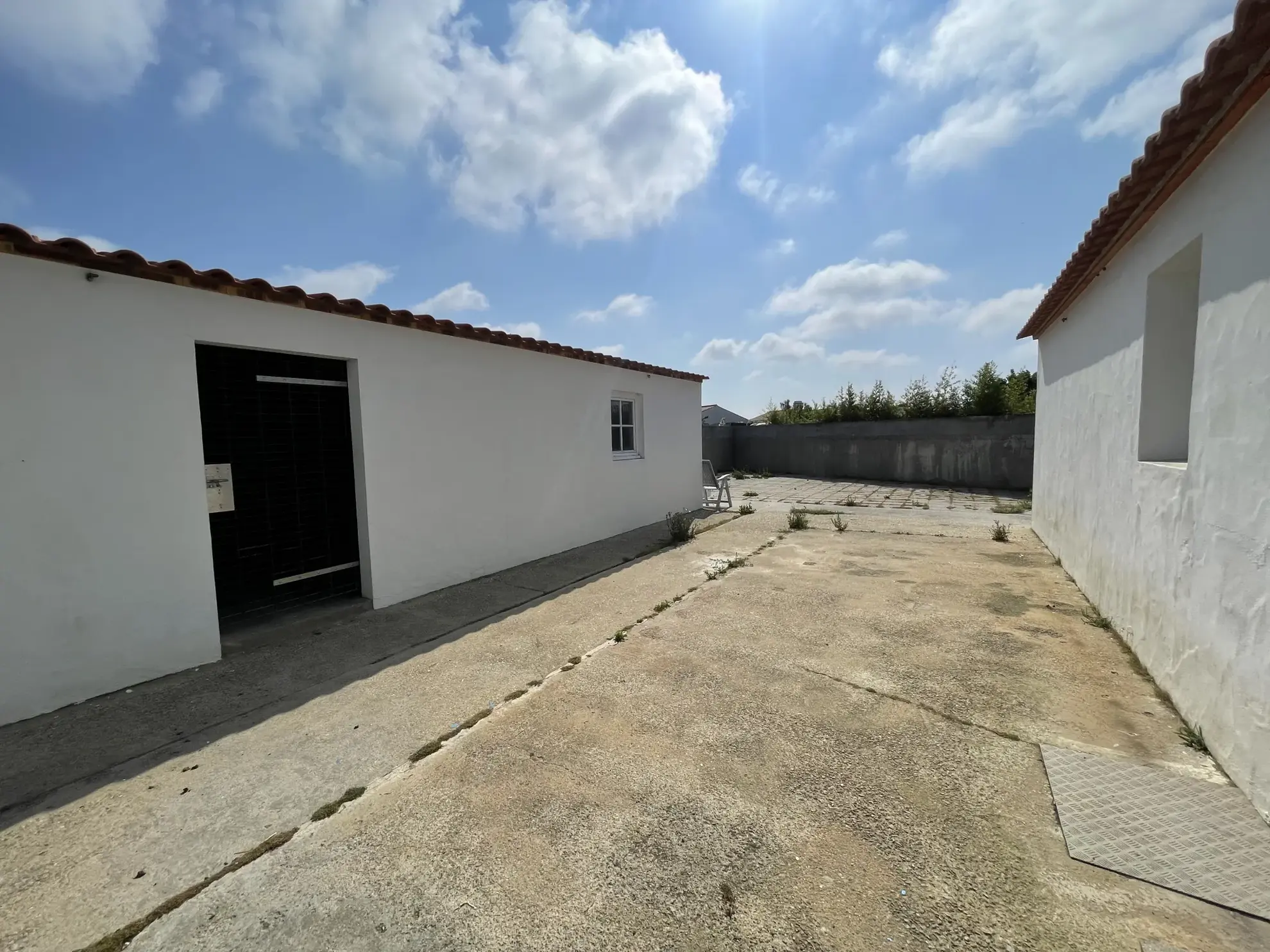 À vendre maison de plain-pied 2 chambres à L'Épine, proche commerces 