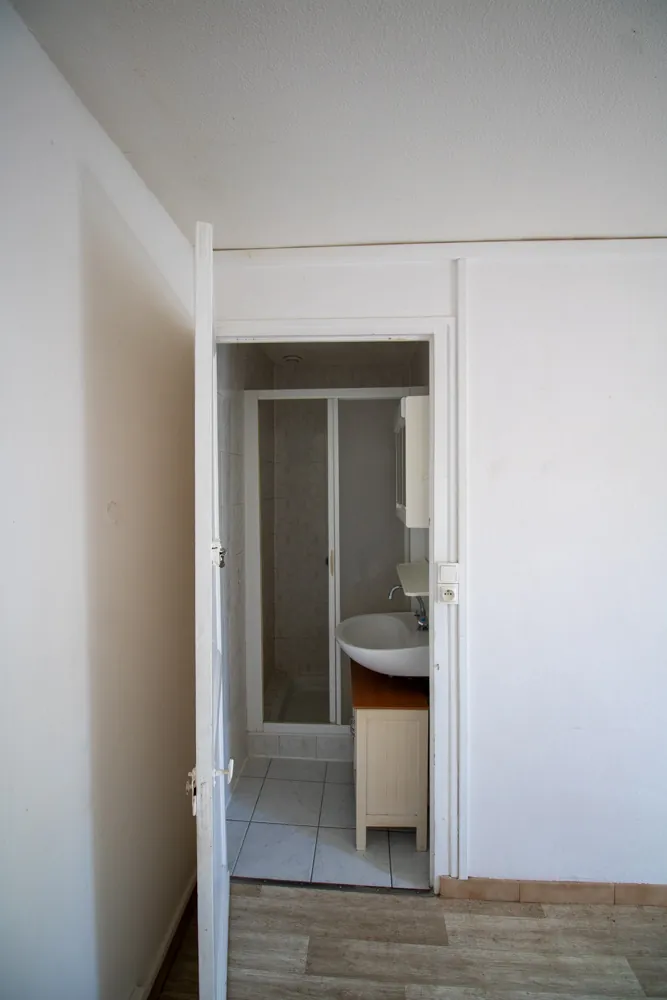 Maison charentaise avec jardin et 3 garages à Saintes - Quartier recherché 