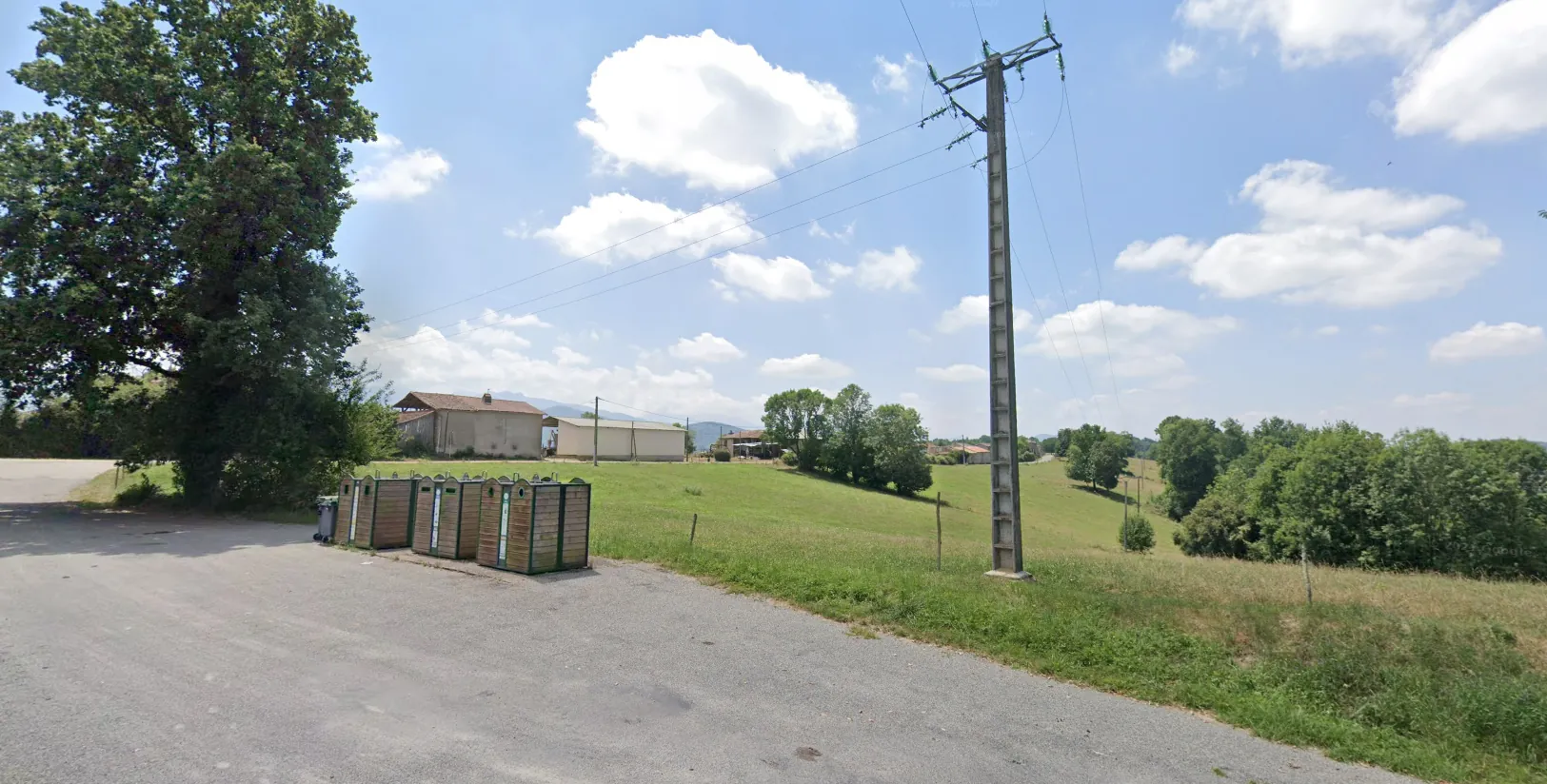 Terrain constructible de 3 200 m² à Saint-Martin, proche Toulouse 