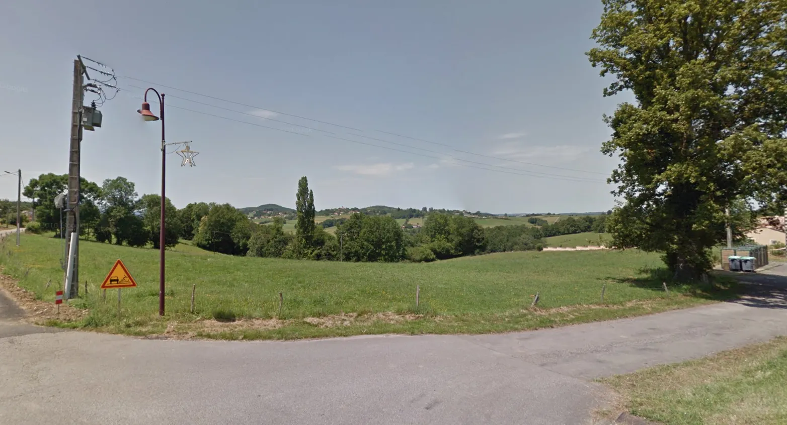 Terrain constructible de 3 200 m² à Saint-Martin, proche Toulouse 