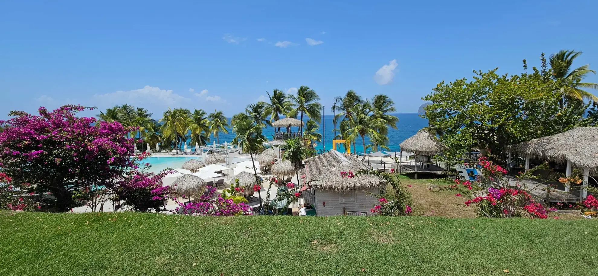 Studio meublé avec vue mer, terrasse et jardin au Diamant 