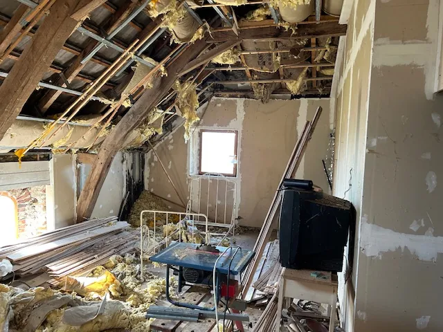 Maison à rénover de 176m² avec grand terrain à Montaner (64) 