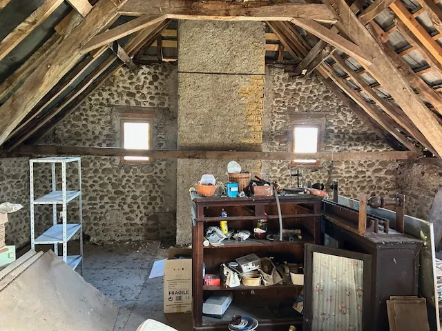 Maison à rénover de 176m² avec grand terrain à Montaner (64) 