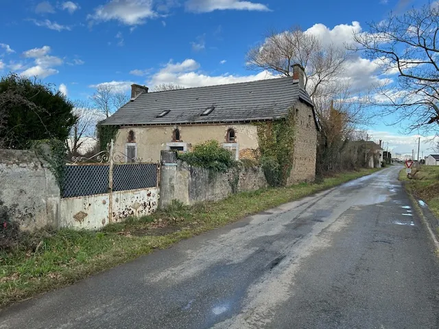 Maison à rénover de 176m² avec grand terrain à Montaner (64) 