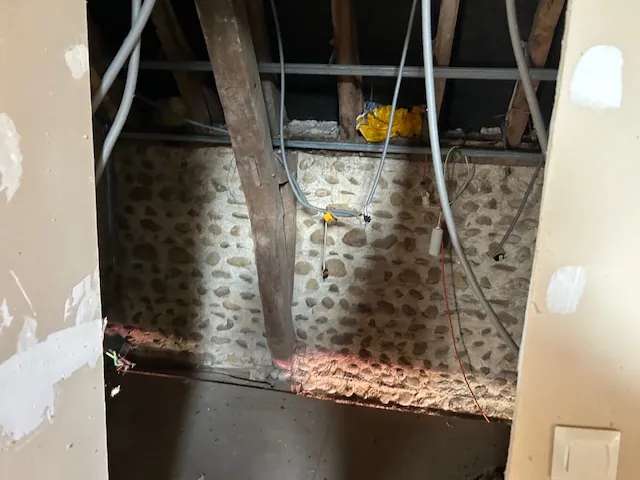 Maison à rénover de 176m² avec grand terrain à Montaner (64) 