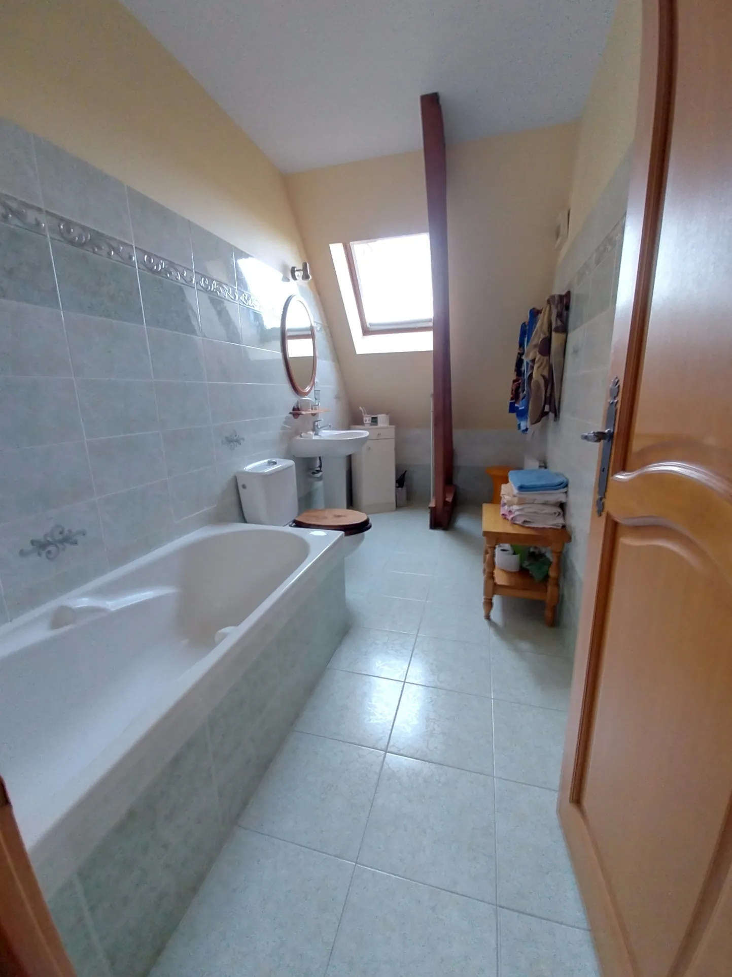À vendre maison 4 chambres avec piscine couverte à Prigonrieux 