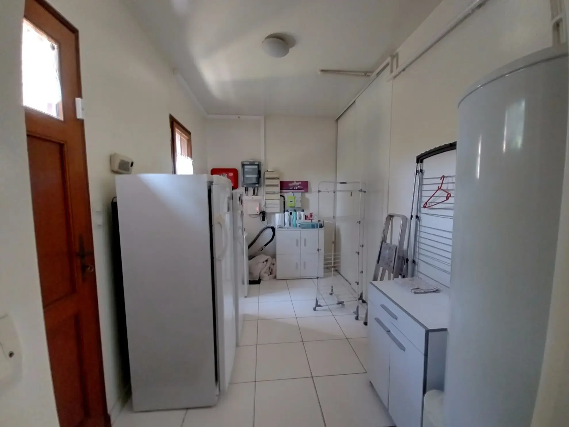 À vendre maison 4 chambres avec piscine couverte à Prigonrieux 