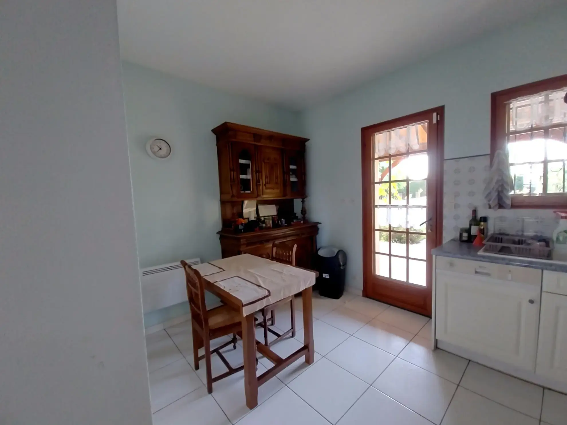 À vendre maison 4 chambres avec piscine couverte à Prigonrieux 