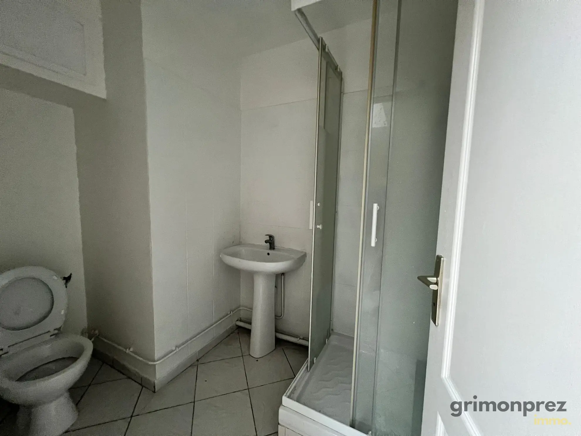 Immeuble en 4 lots à Roubaix - Rentabilité élevée pour investisseurs 