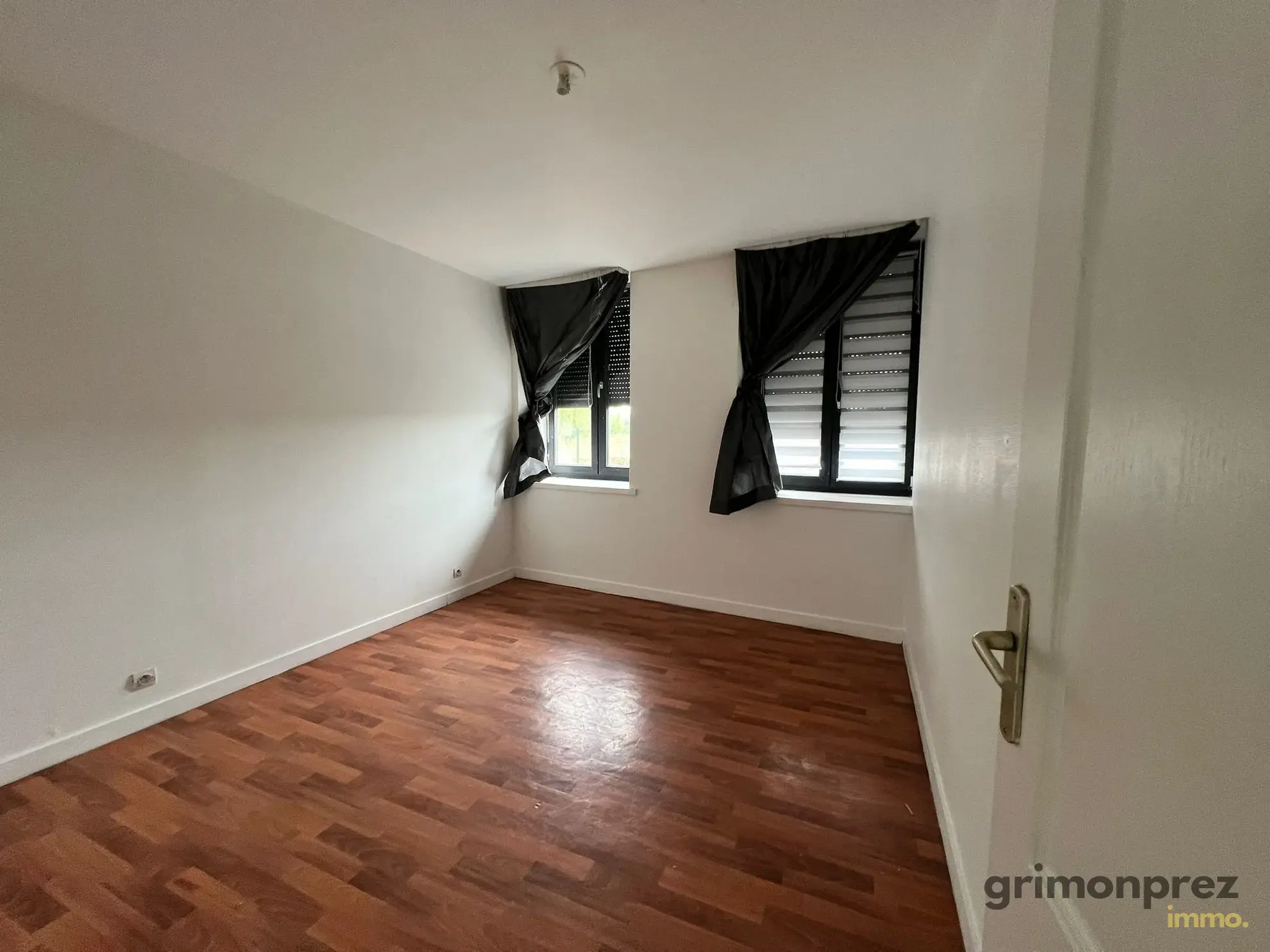 Immeuble en 4 lots à Roubaix - Rentabilité élevée pour investisseurs 