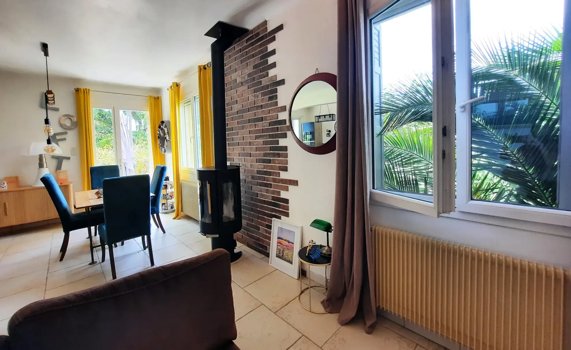 Maison de charme à vendre à Nîmes avec piscine et jardin clos 