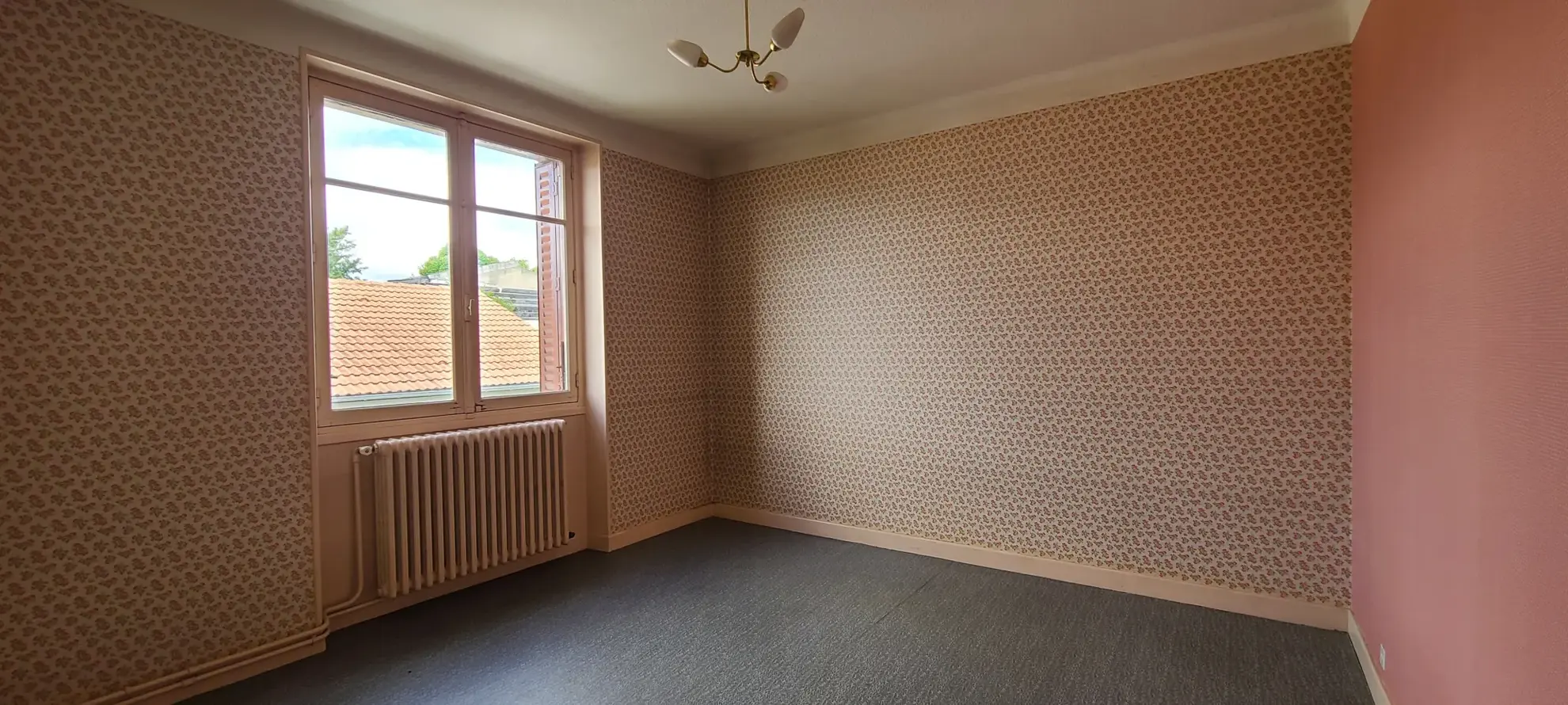 Charmante villa de plain-pied proche de Marmande avec 3 chambres et grand garage 