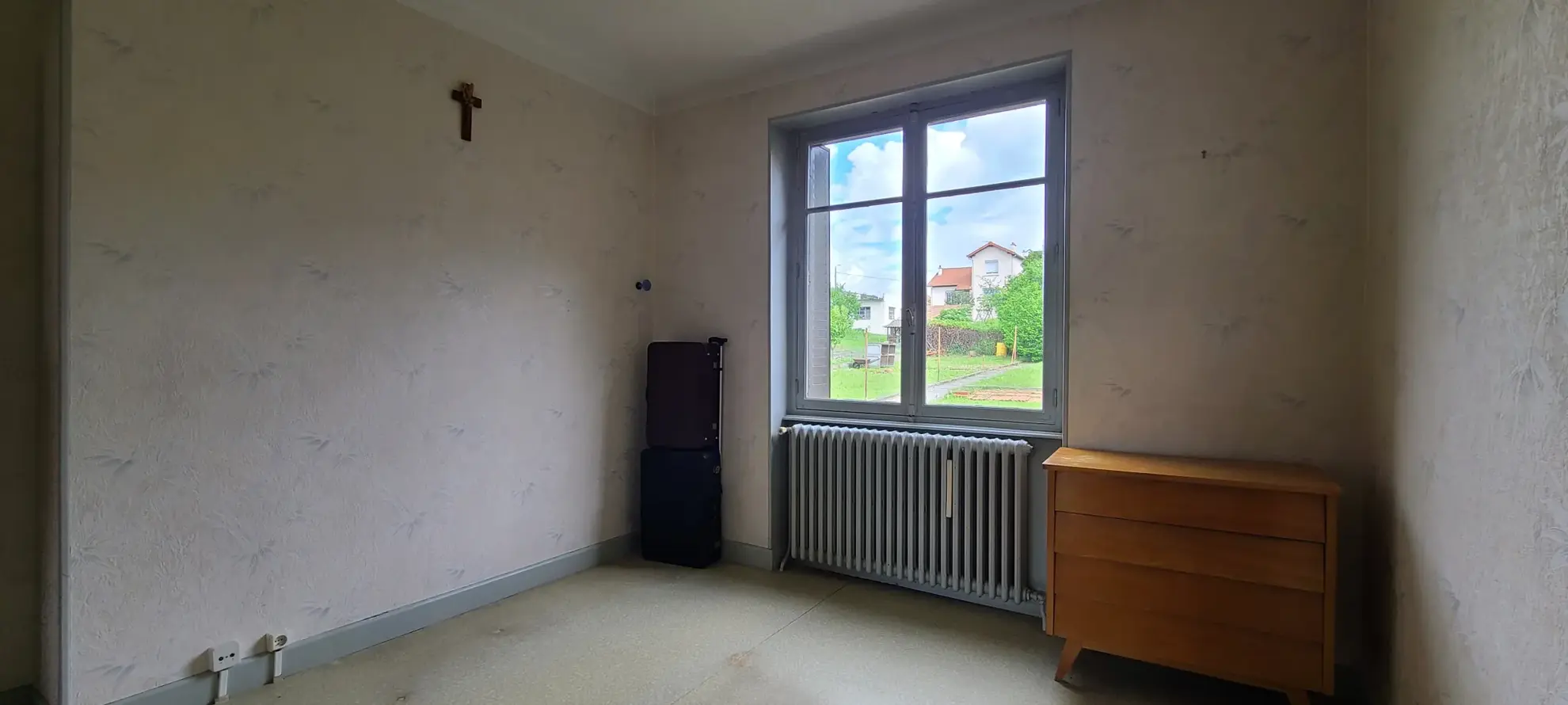 Charmante villa de plain-pied proche de Marmande avec 3 chambres et grand garage 