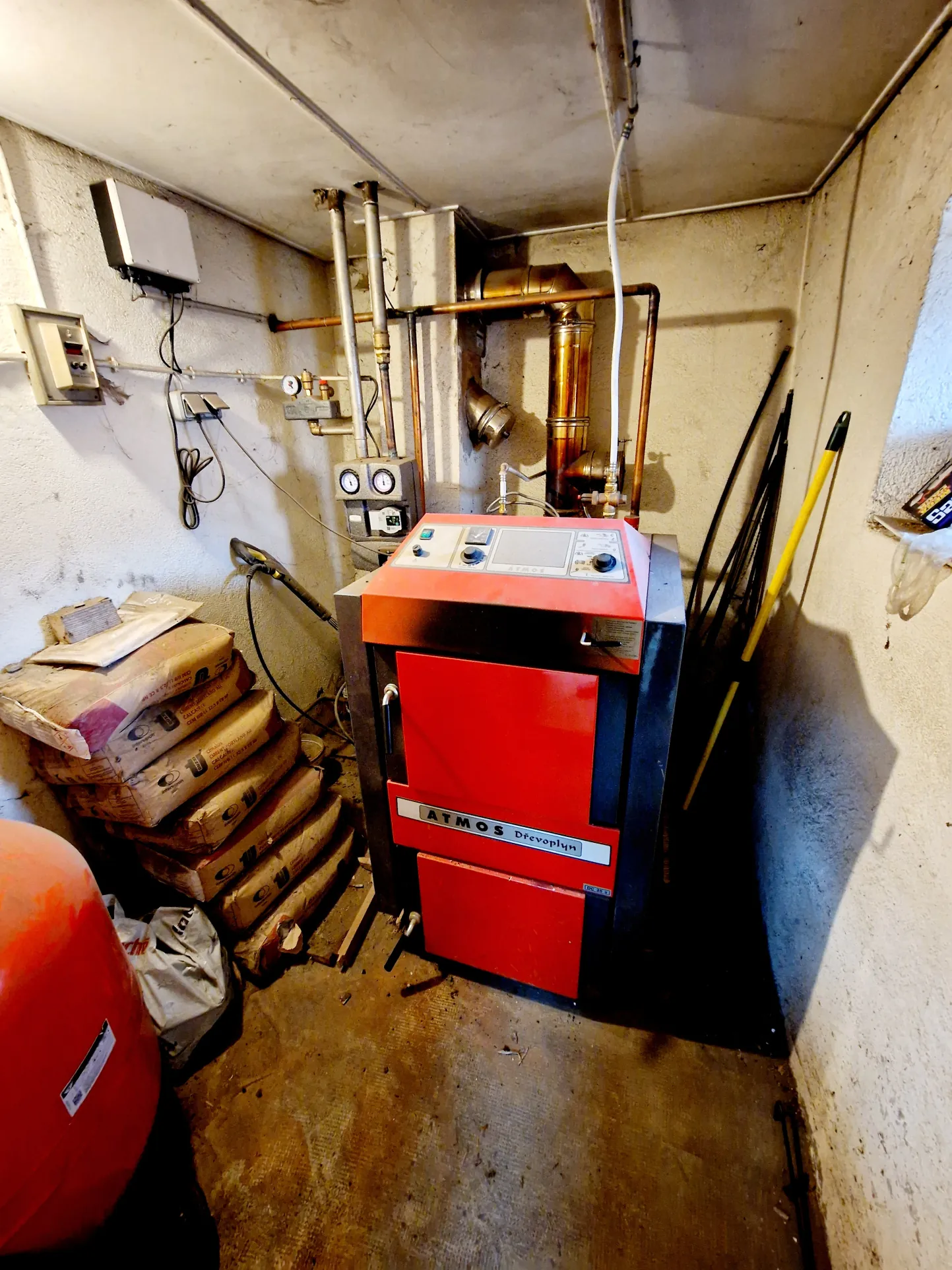 Maison à rénover de 133 m² avec grand terrain à Passavant-la-Rochère 