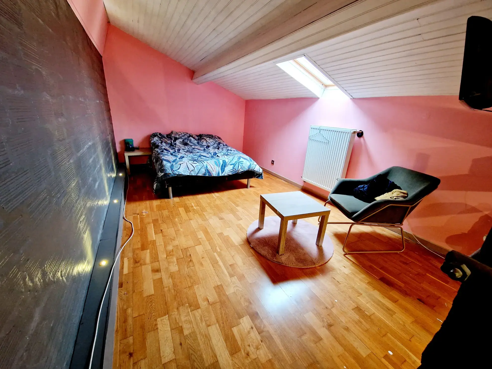 Maison à rénover de 133 m² avec grand terrain à Passavant-la-Rochère 