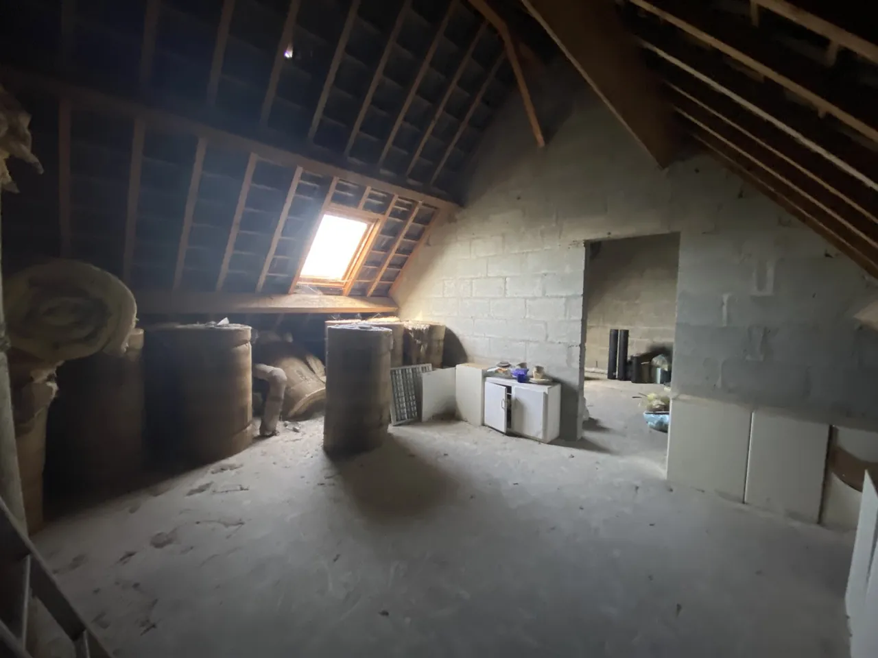 Maison 1994 avec terrain de 2000 m² à Ham, calme et proche du centre 