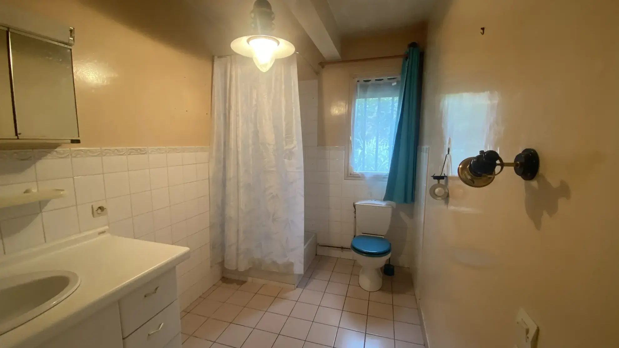 Maison 1994 avec terrain de 2000 m² à Ham, calme et proche du centre 