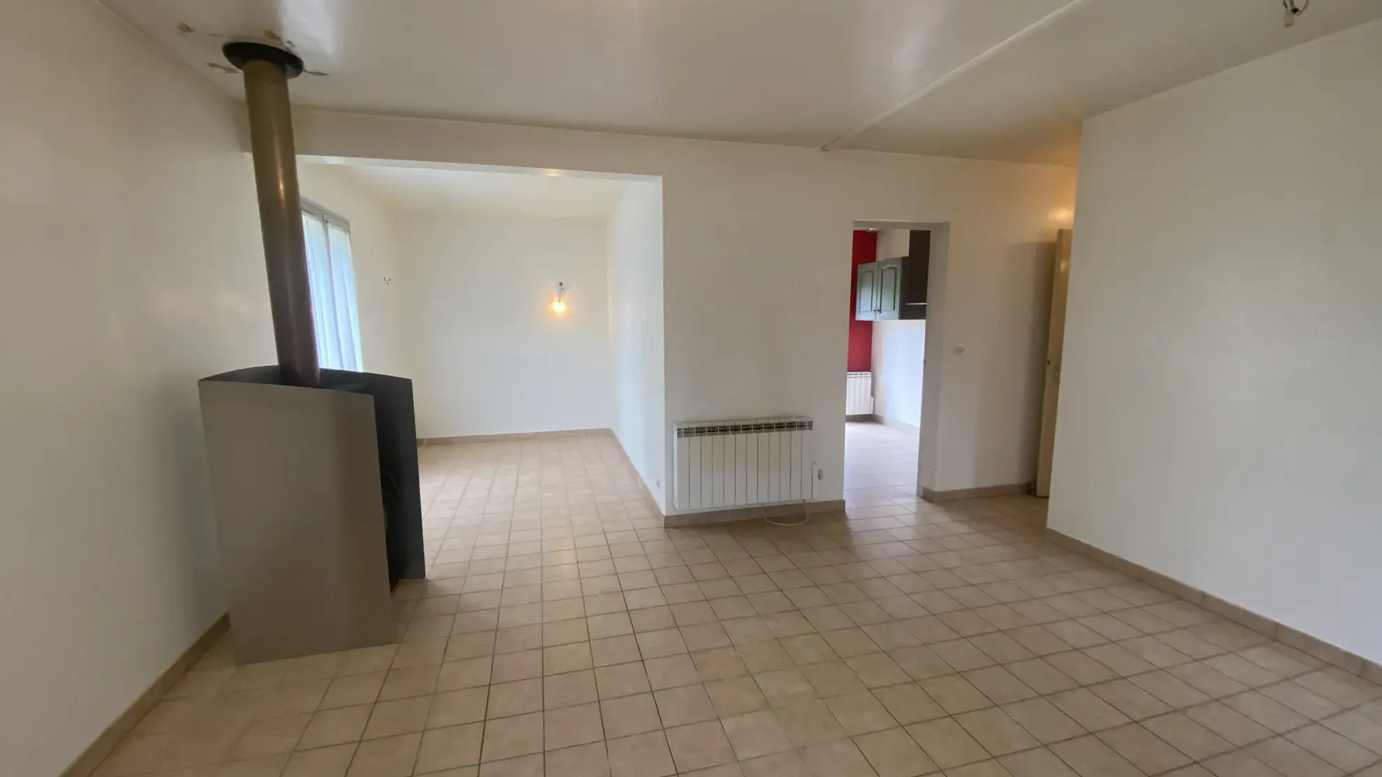 Maison 1994 avec terrain de 2000 m² à Ham, calme et proche du centre 