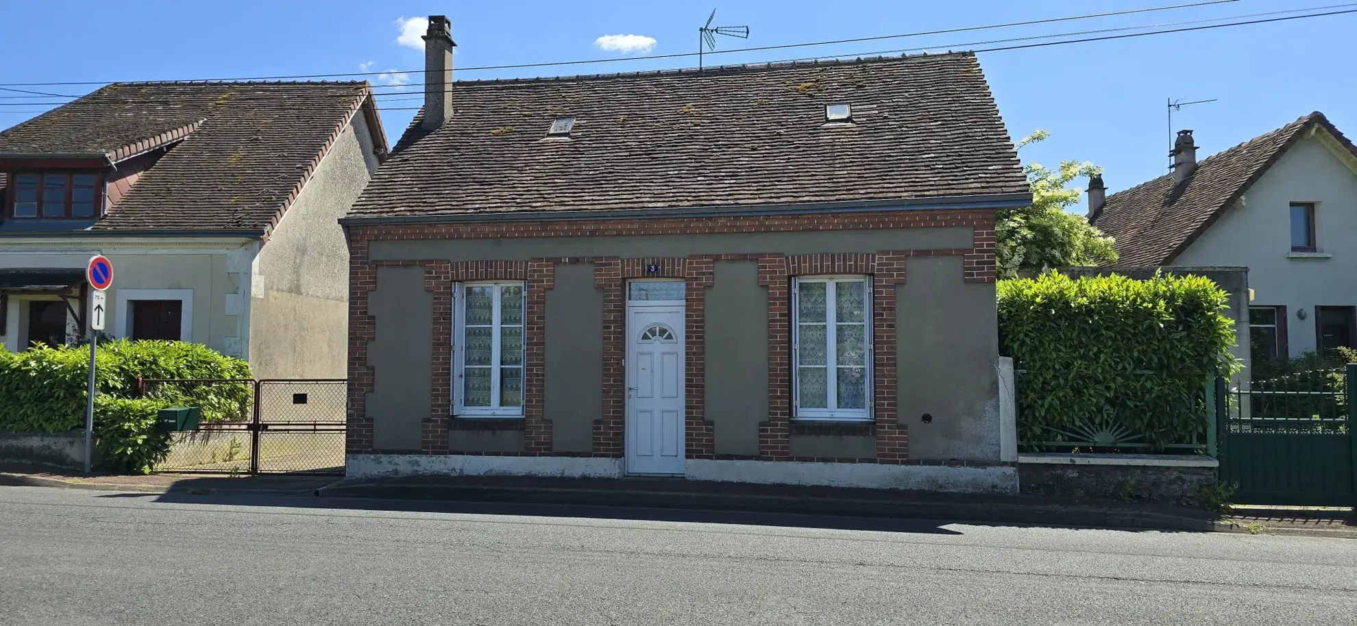 Maison de plain-pied à vendre à Moree avec jardin et accès au Loir