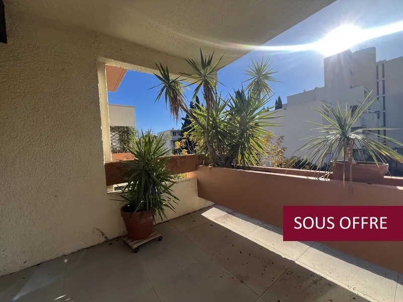 Bel appartement 4 pièces avec terrasse et garage à Montpellier Arceaux