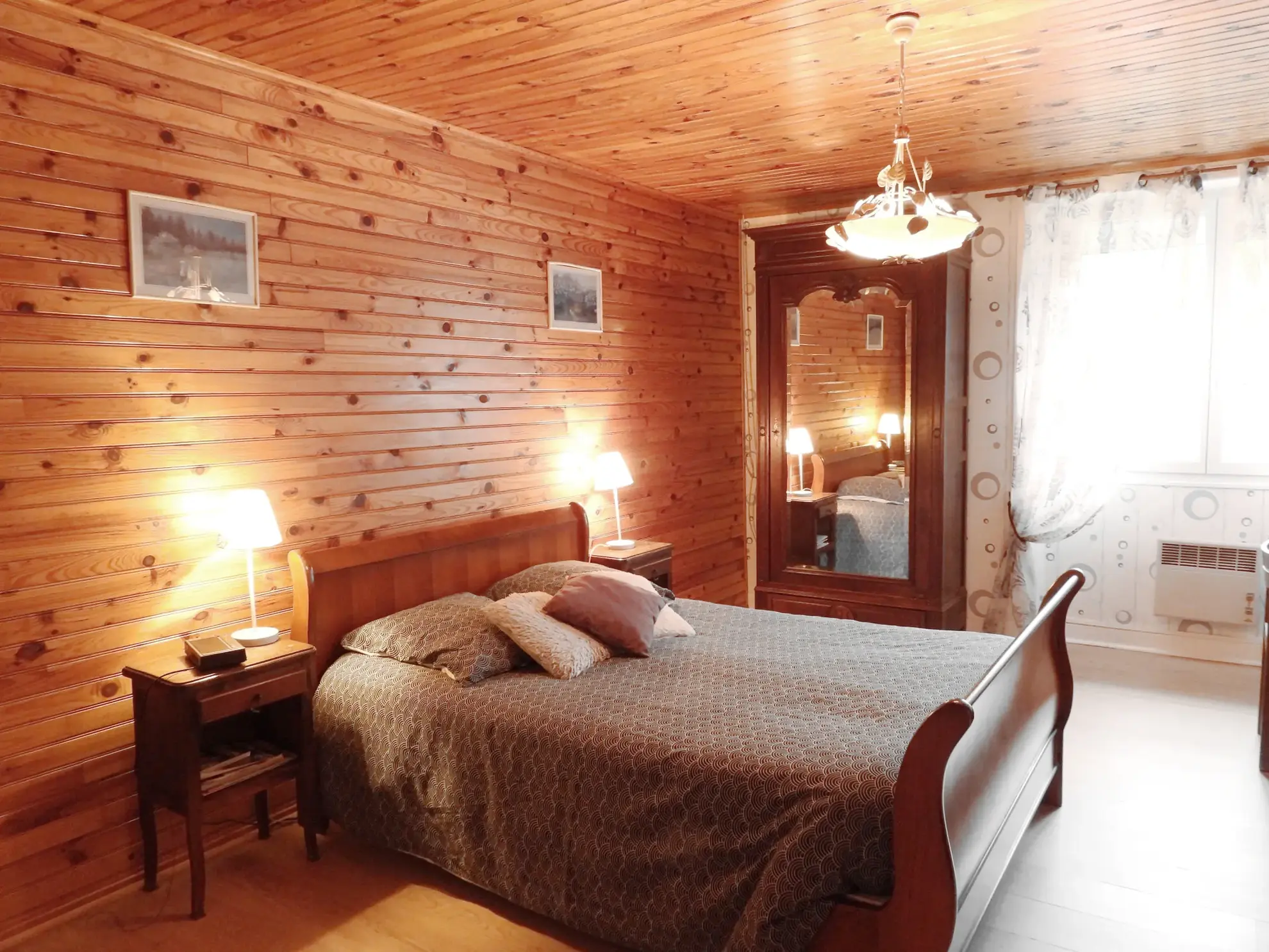 Maison de village à Laveissière – Potentiel gîte ou résidence familiale 