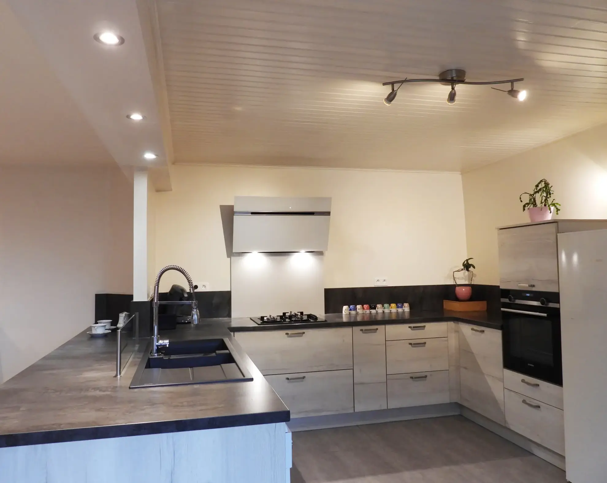 Maison de village à Laveissière – Potentiel gîte ou résidence familiale 