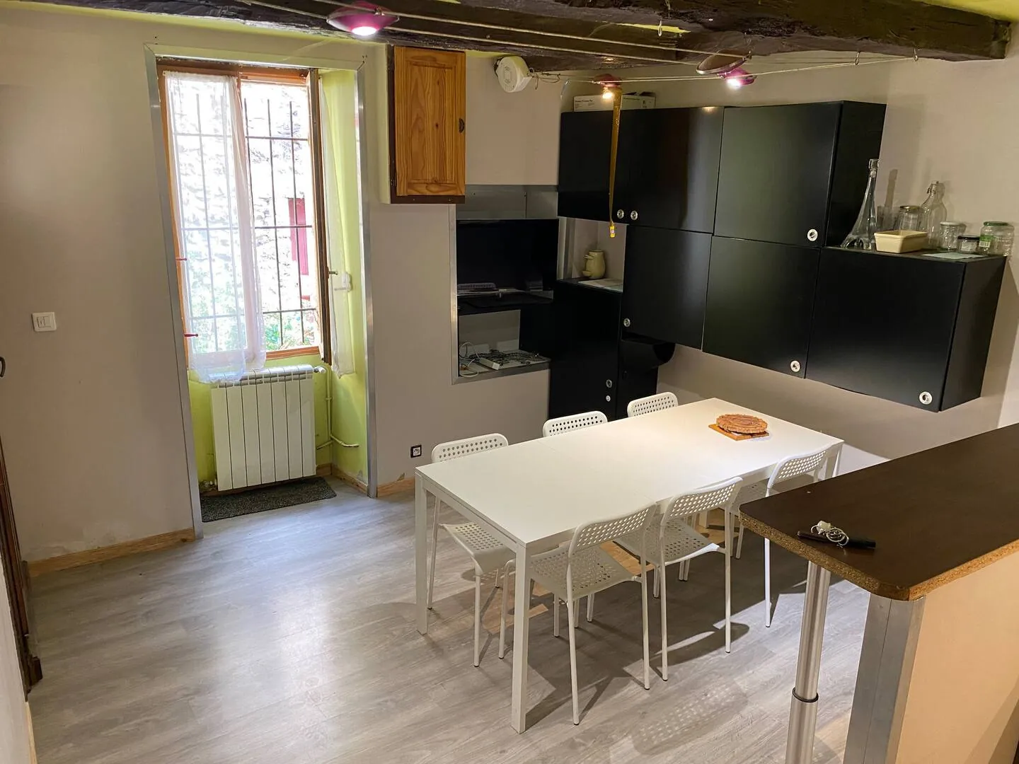Maison de village à vendre à Creissels, 95m², 3 chambres, cave 
