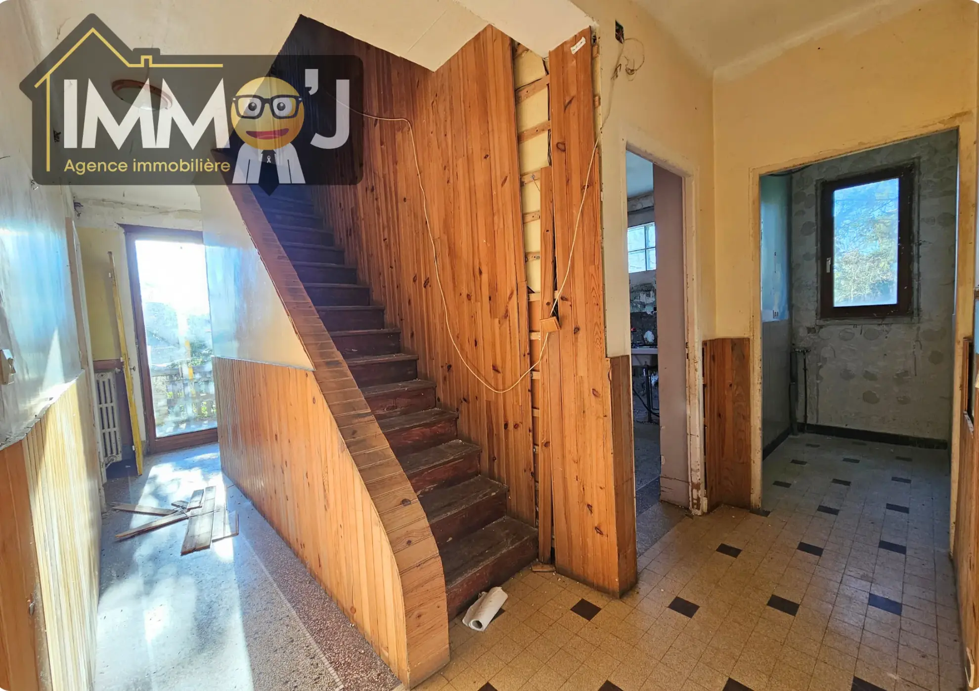 Immeuble à Neuves-Maisons avec grande potentiel et travaux à prévoir 