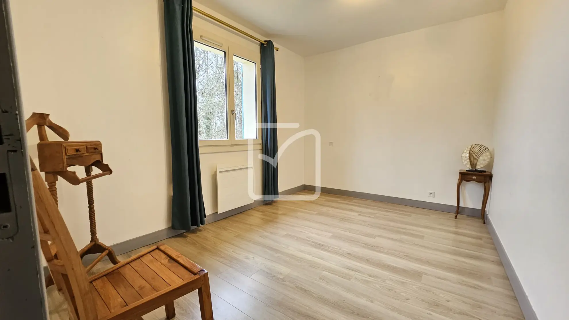 Maison à vendre à Savignac les Eglises avec grand terrain et potentiel d'extension 