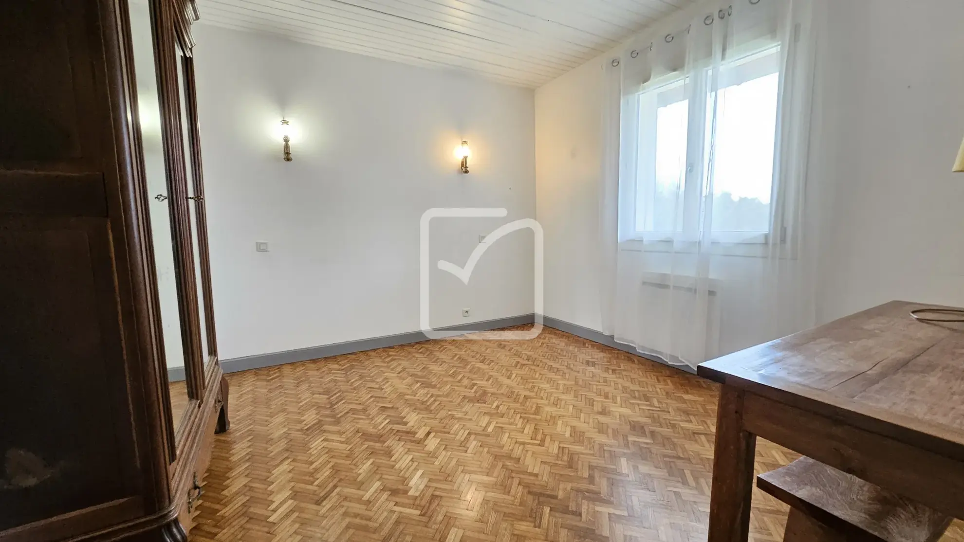 Maison à vendre à Savignac les Eglises avec grand terrain et potentiel d'extension 