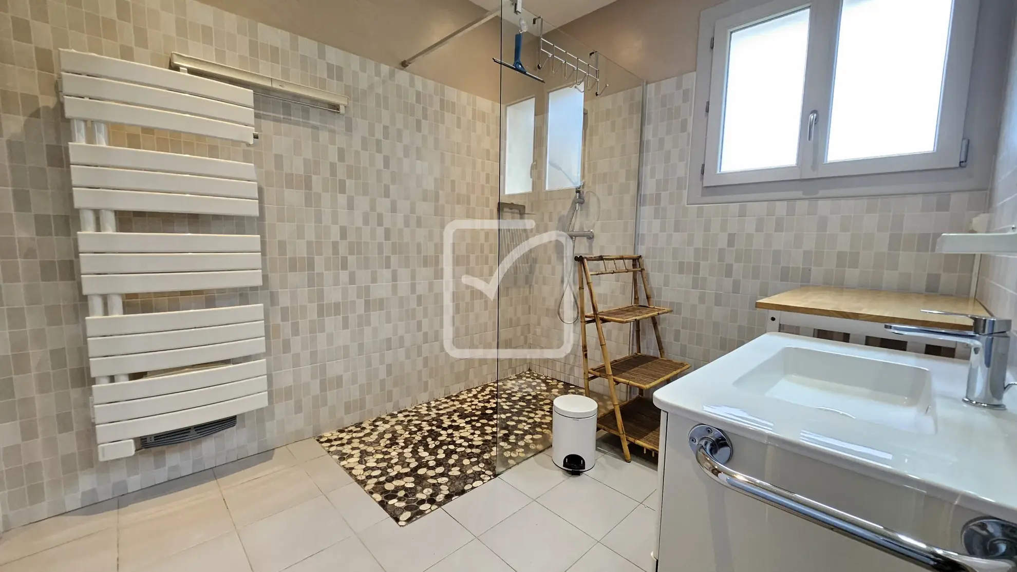 Maison à vendre à Savignac les Eglises avec grand terrain et potentiel d'extension 