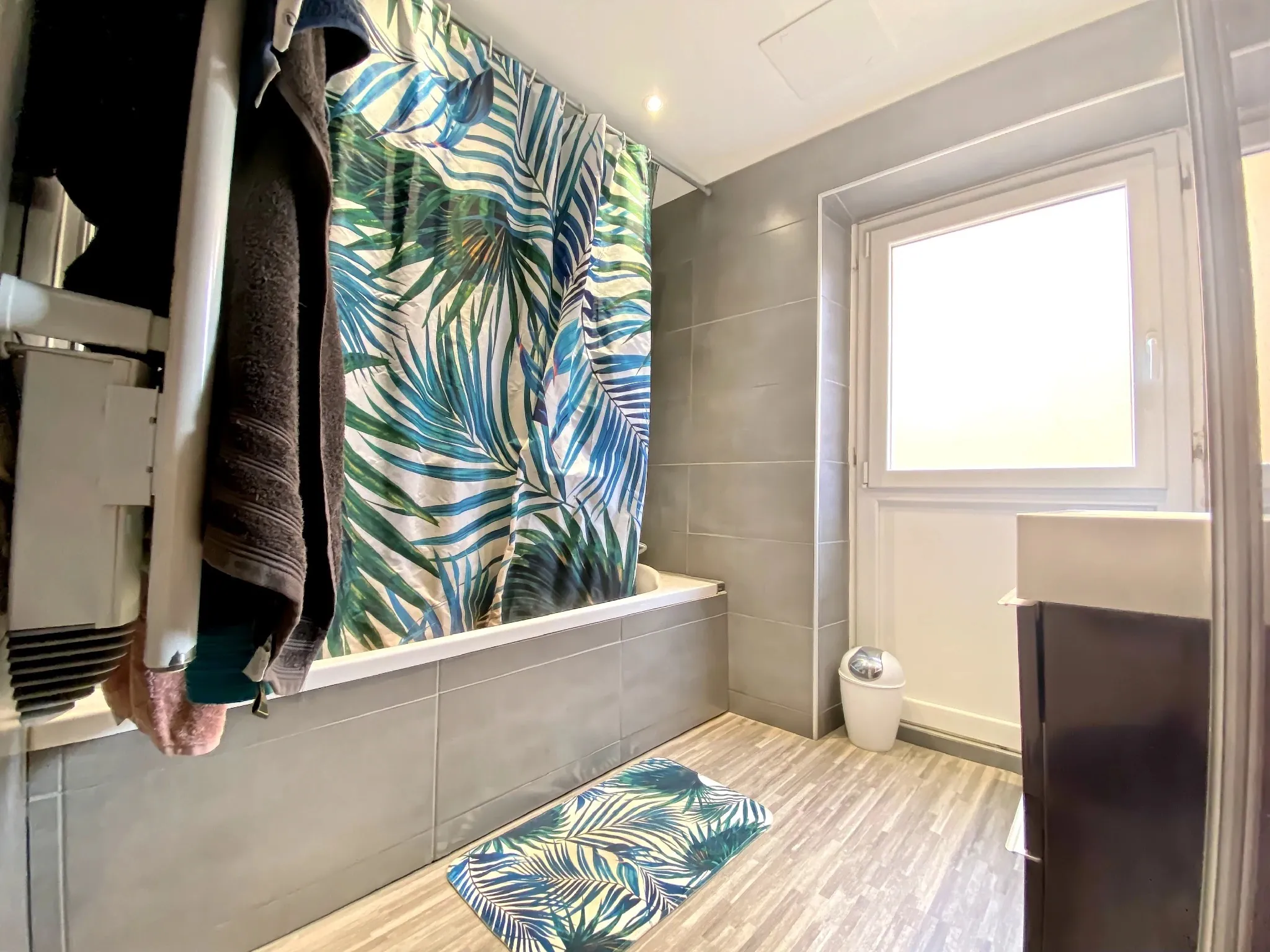 Maison de ville rénovée de 112 m² à Saint-Affrique, secteur Millau 